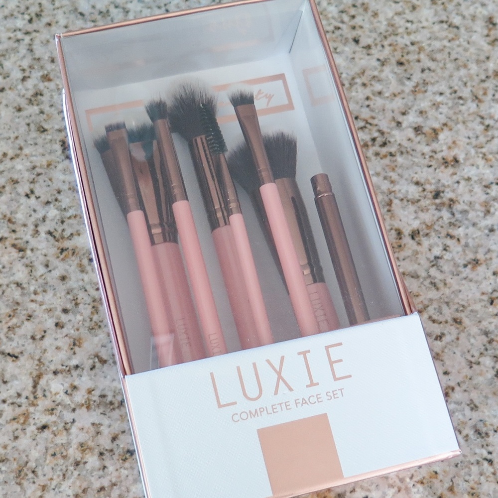 LUXIE Complete Face Set Brushes